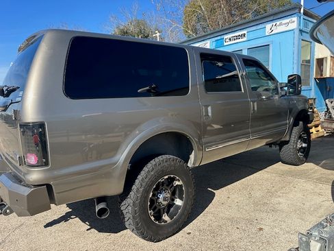 Used 2003 Ford Excursion Limited image 4