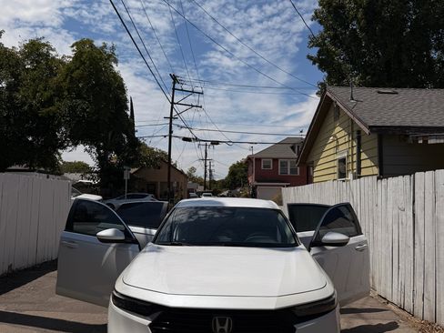 Used 2023 Honda Accord LX image 2