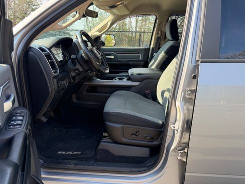 Used 2019 RAM 2500 Big Horn image 6