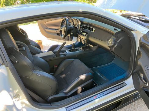 Used 2014 Chevrolet Camaro Z/28 image 14