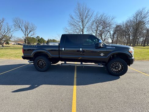 Used 2014 Ford F350 Platinum image 11
