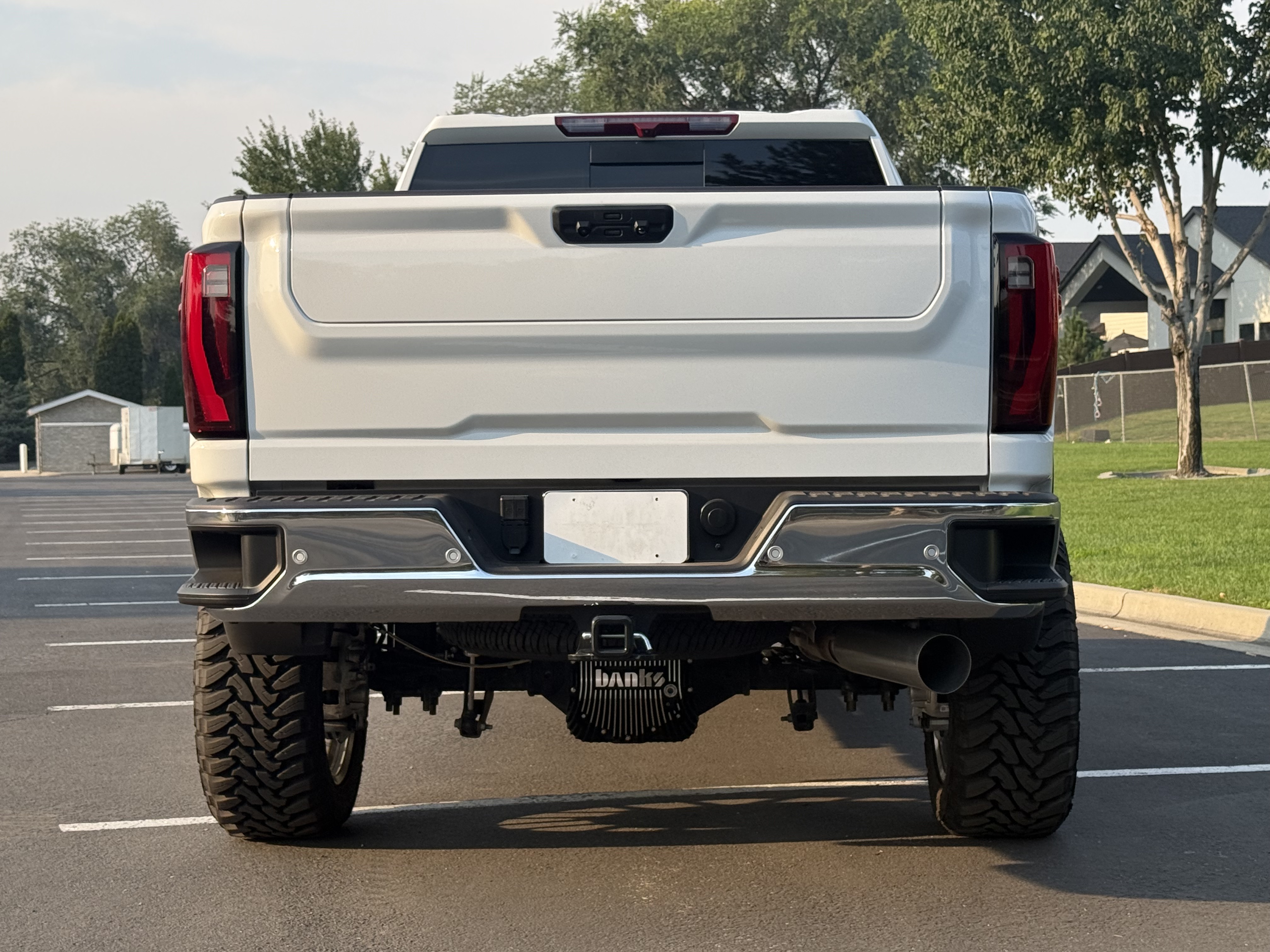 Used 2024 GMC Sierra 3500 SLT w/ SLT Premium Package AWD/4WD image 5