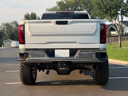 Used 2024 GMC Sierra 3500 SLT w/ SLT Premium Package AWD/4WD image 5