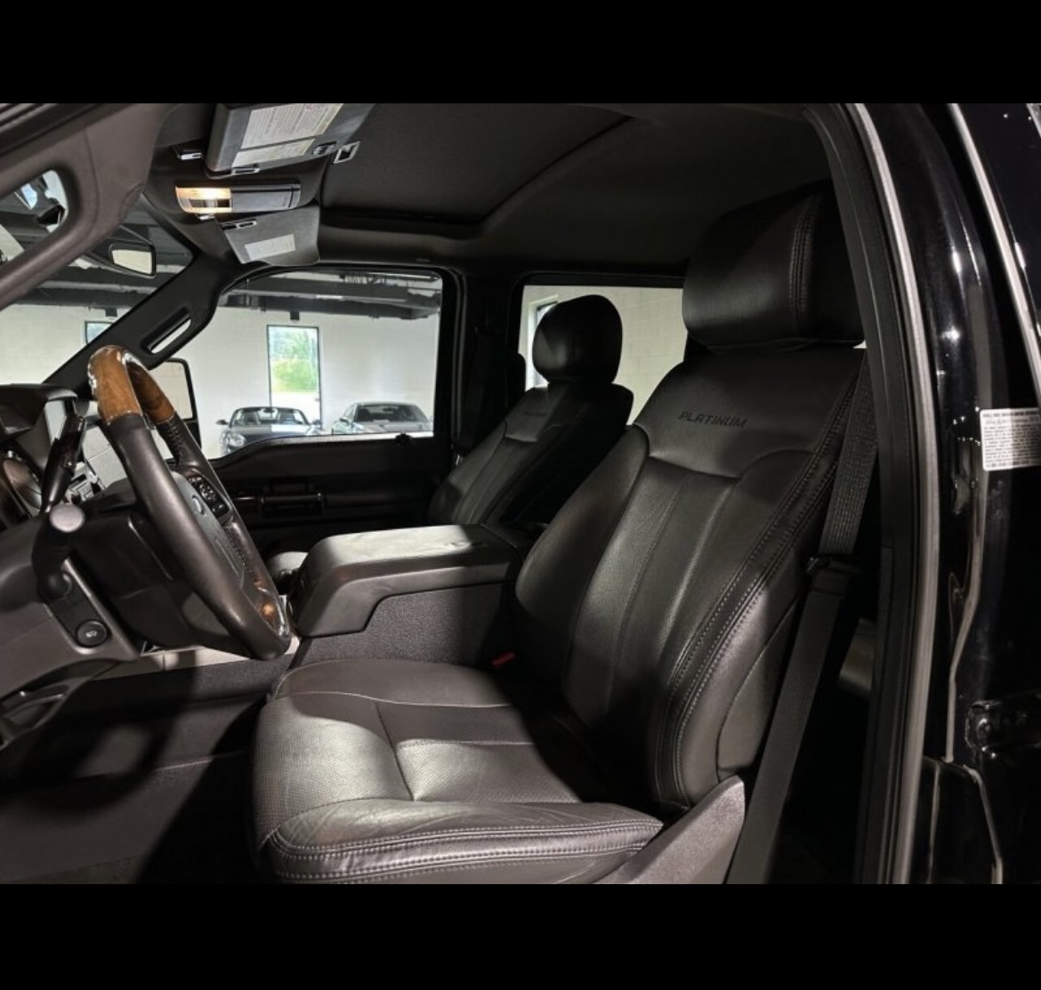 Used 2016 Ford F350 Platinum w/ FX4 Off-Road Package AWD/4WD image 6