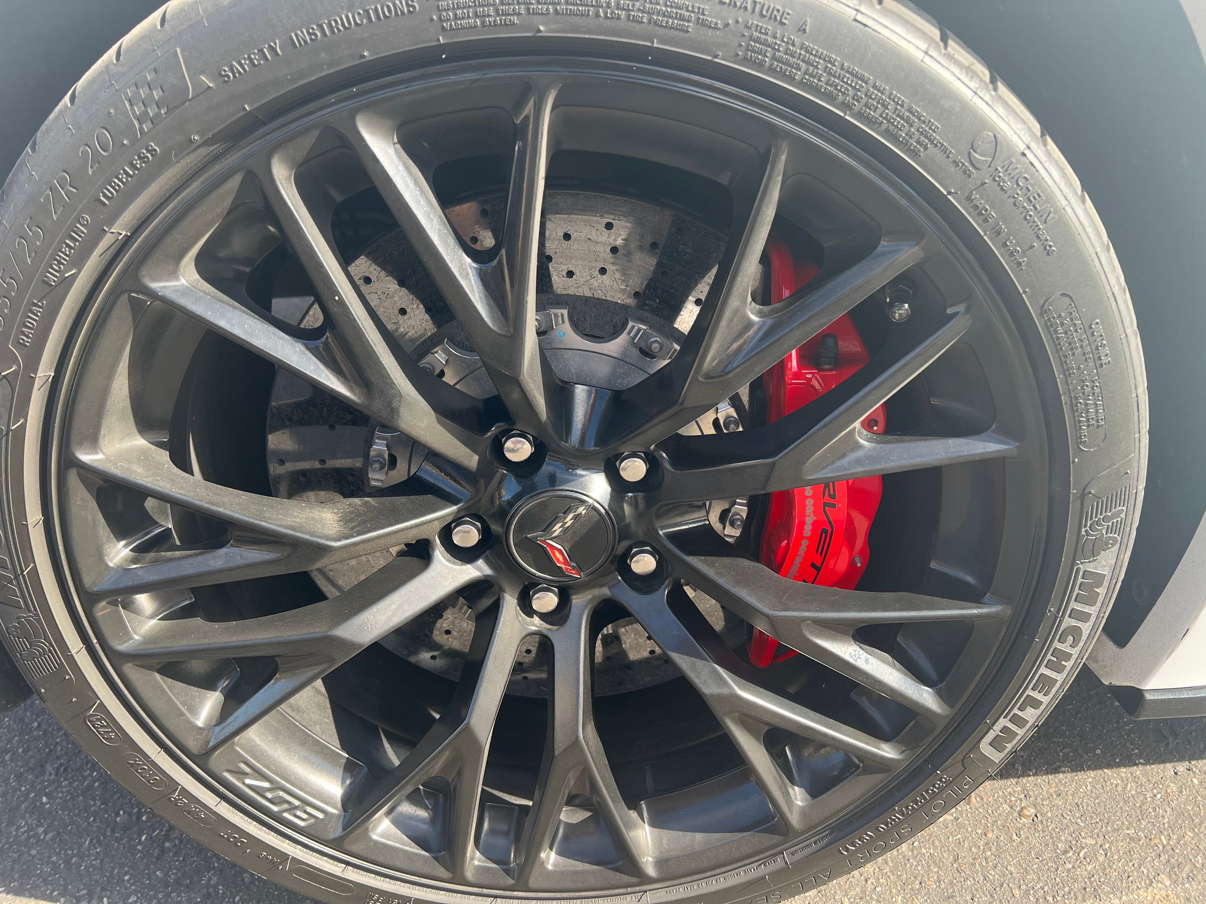 Used 2016 Chevrolet Corvette Z06 w/ Z07 Performance Package RWD image 16