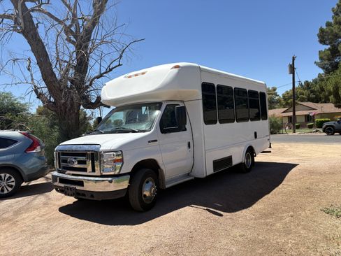 Used 2017 Ford E-350 and Econoline 350 Super Duty w/ Shuttle Bus Prep Package RWD image 2