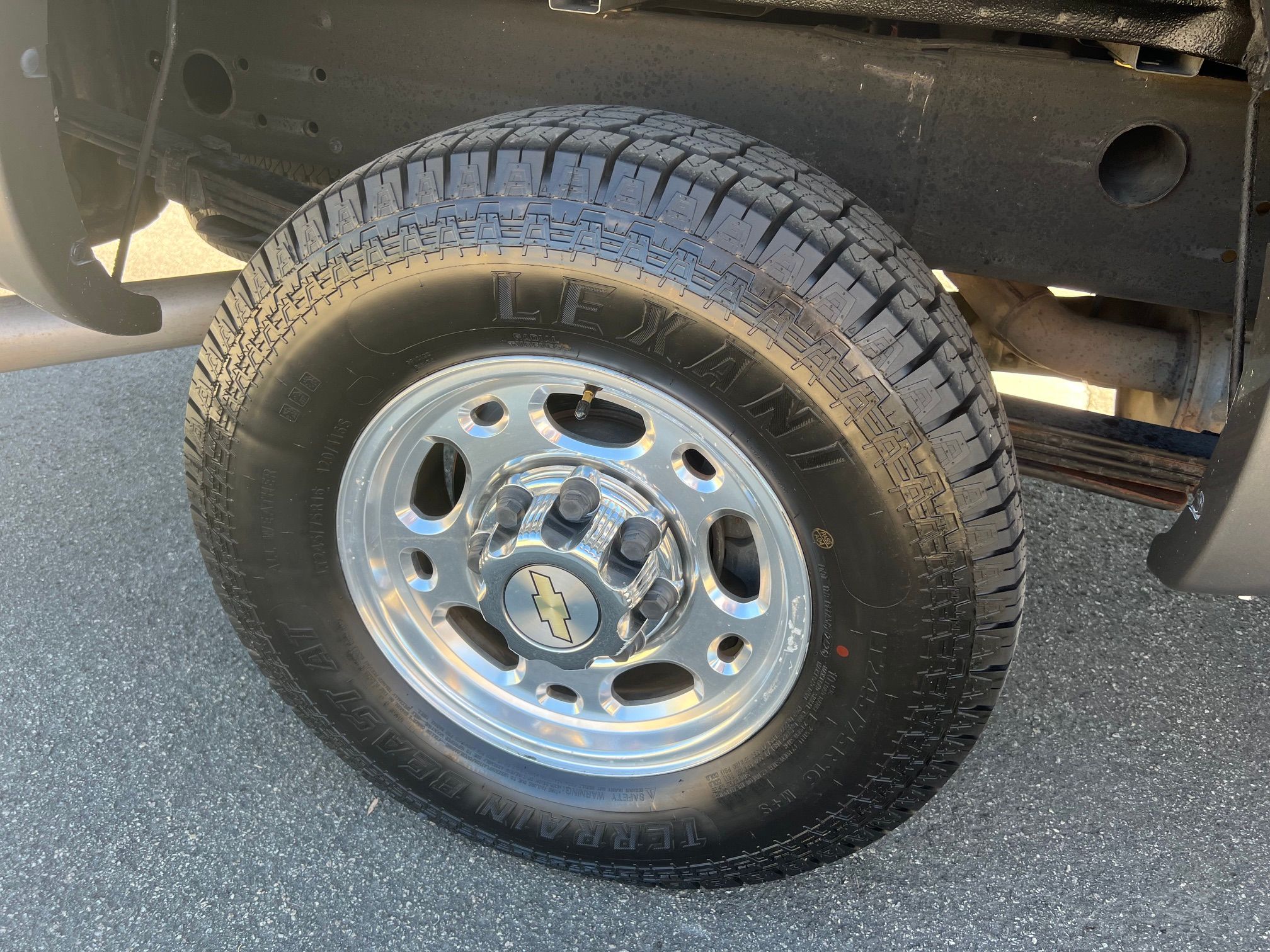 Used 2006 Chevrolet Silverado 2500 LT w/ Onstar Plus Package AWD/4WD image 16