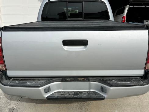 Used 2005 Toyota Tacoma PreRunner image 6