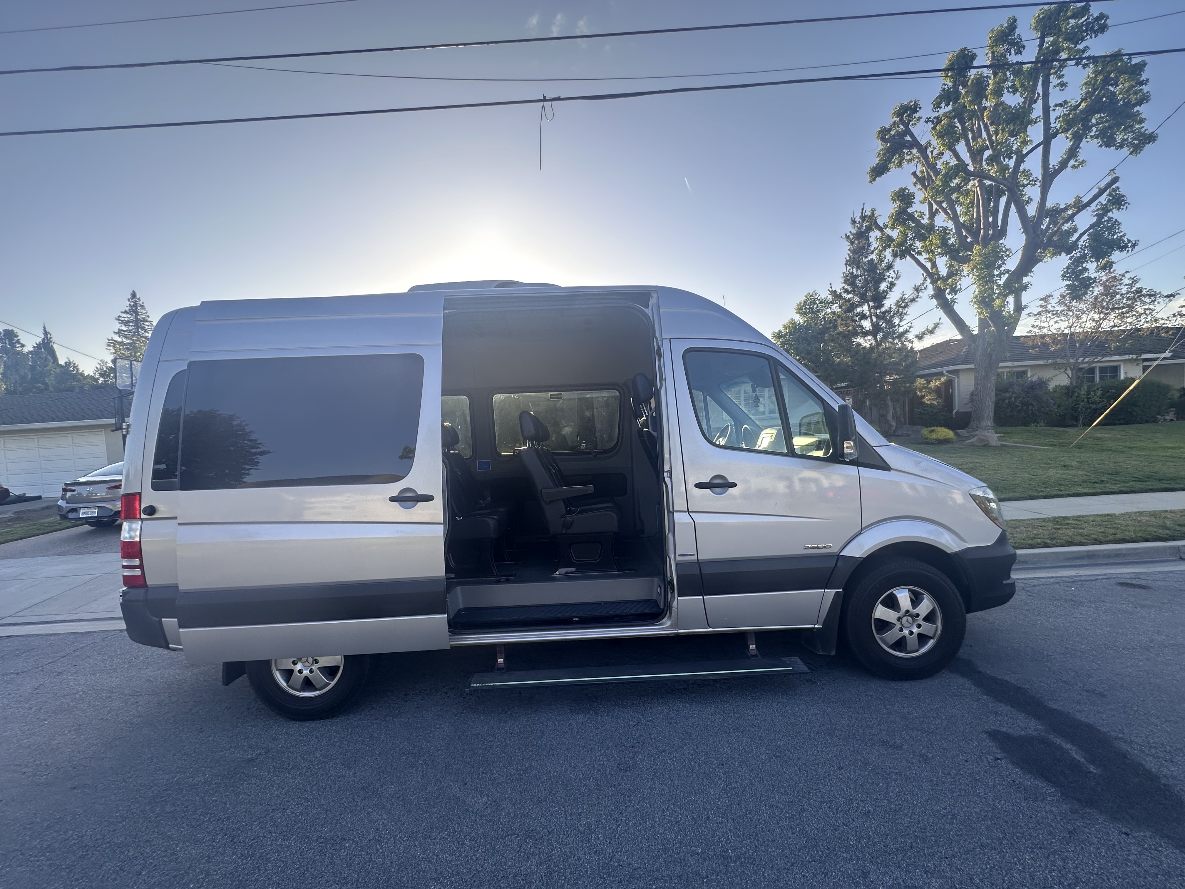 Used 2016 Mercedes-Benz Sprinter 2500 image 2