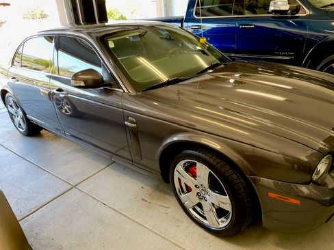 Used 2008 Jaguar XJ8 image 15