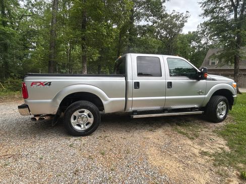 Used 2016 Ford F250 XLT w/ XLT Value Package AWD/4WD image 1