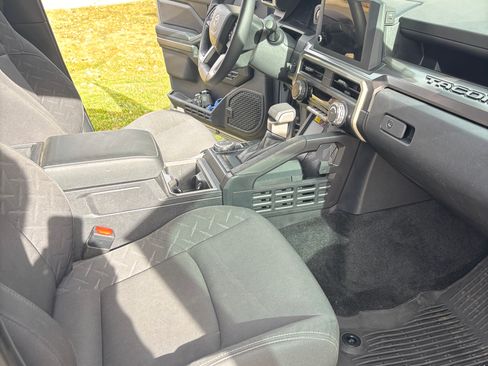 Used 2024 Toyota Tacoma SR5 image 2