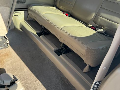 Used 2002 Ford Excursion Limited image 18