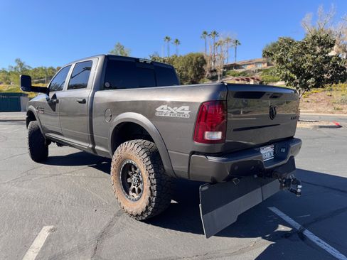 Used 2018 RAM 2500 Laramie w/ Sport Appearance Group image 9