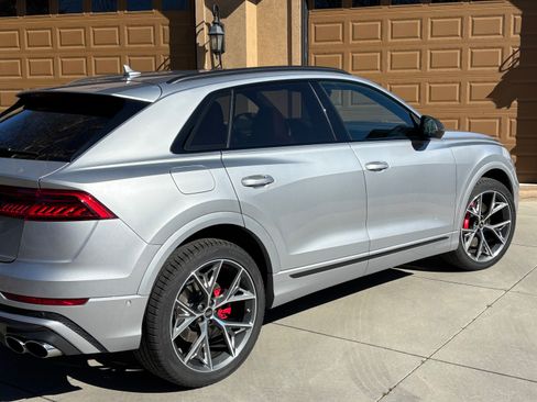 Used 2022 Audi SQ8 Prestige image 5