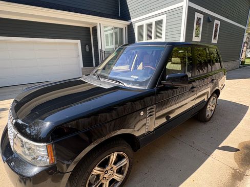 Used 2011 Land Rover Range Rover Supercharged AWD/4WD image 6