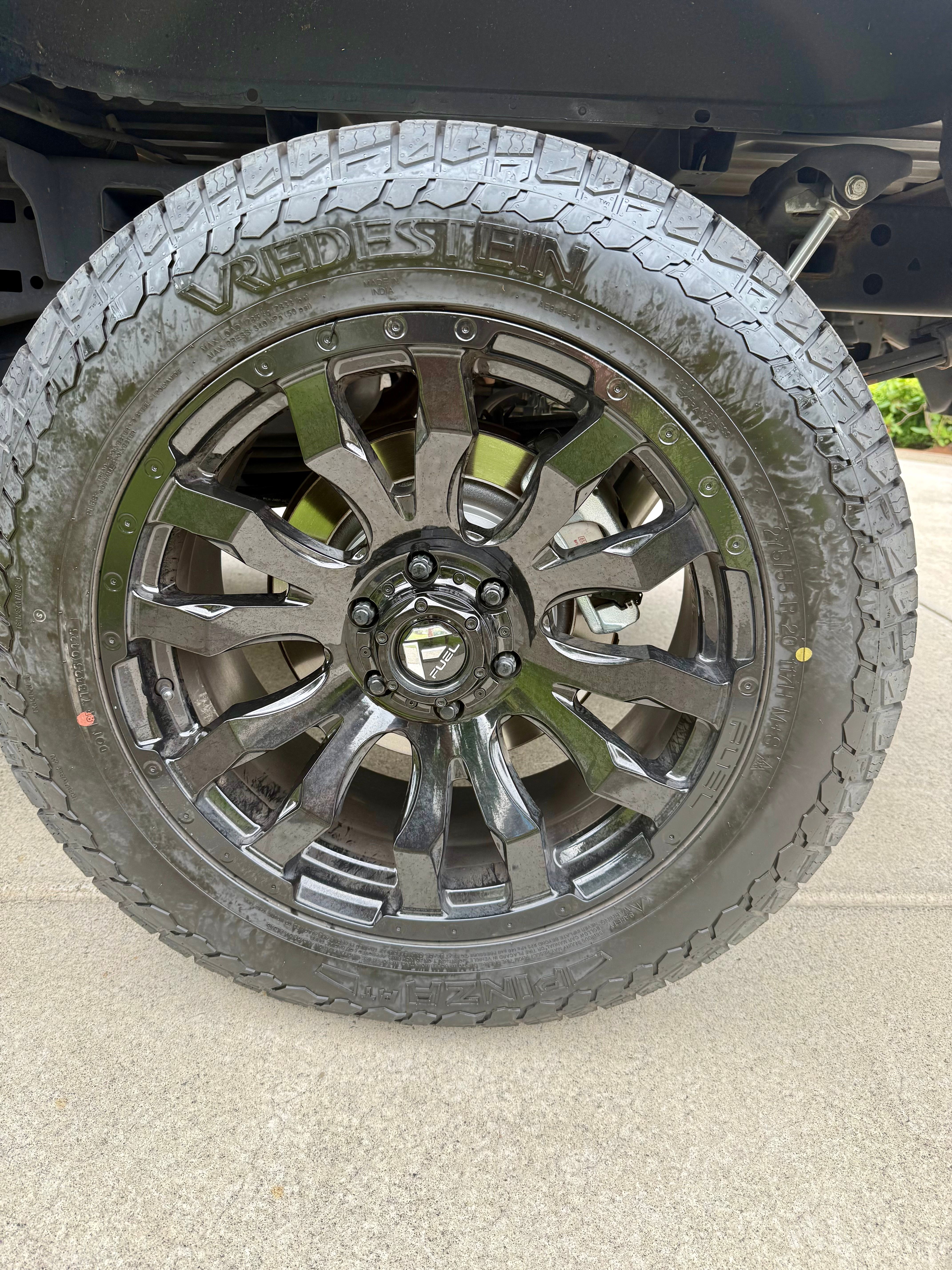 Used 2017 Ford F150 Lariat w/ Equipment Group 502A Luxury AWD/4WD image 18