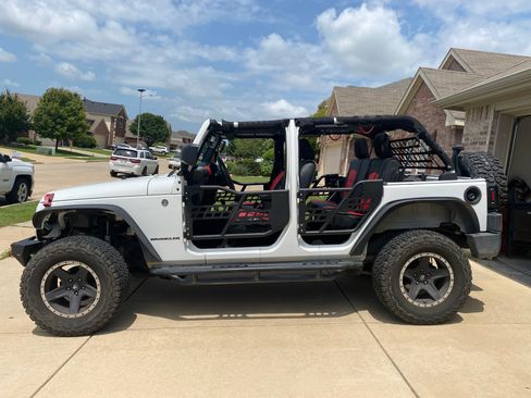 Used 2015 Jeep Wrangler Unlimited Sport w/ Quick Order Package 24S image 1