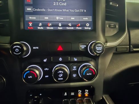 Used 2019 RAM 1500 Big Horn image 15