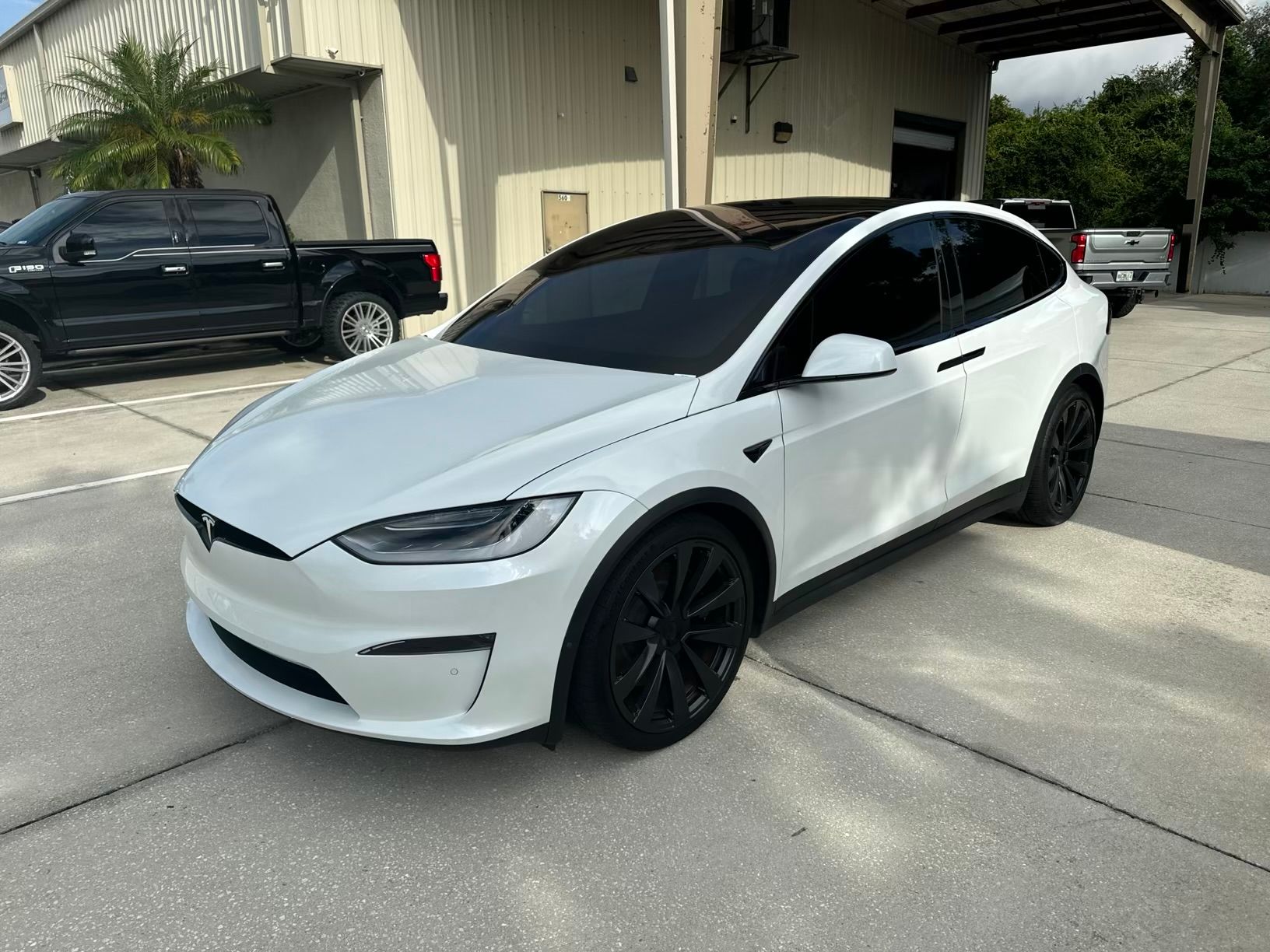 Used 2022 Tesla Model X Plaid AWD/4WD image 16