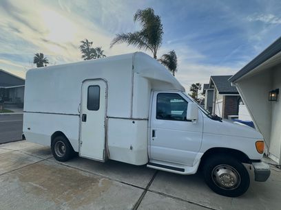Used 2005 Ford E-350 and Econoline 350 Super Duty