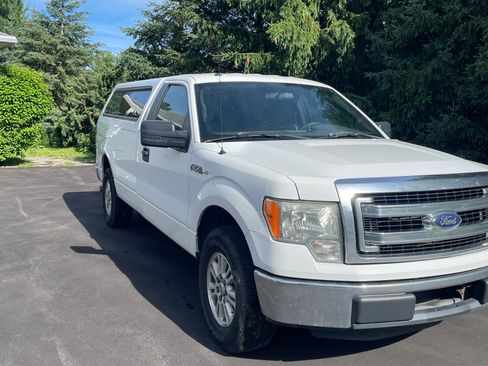 Used 2013 Ford F150 XLT w/ HD Payload Pkg RWD image 2