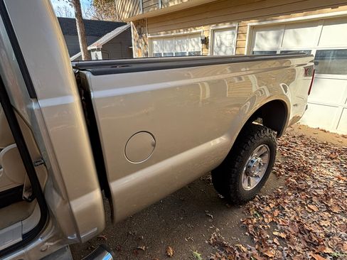 Used 2010 Ford F350 Lariat image 20