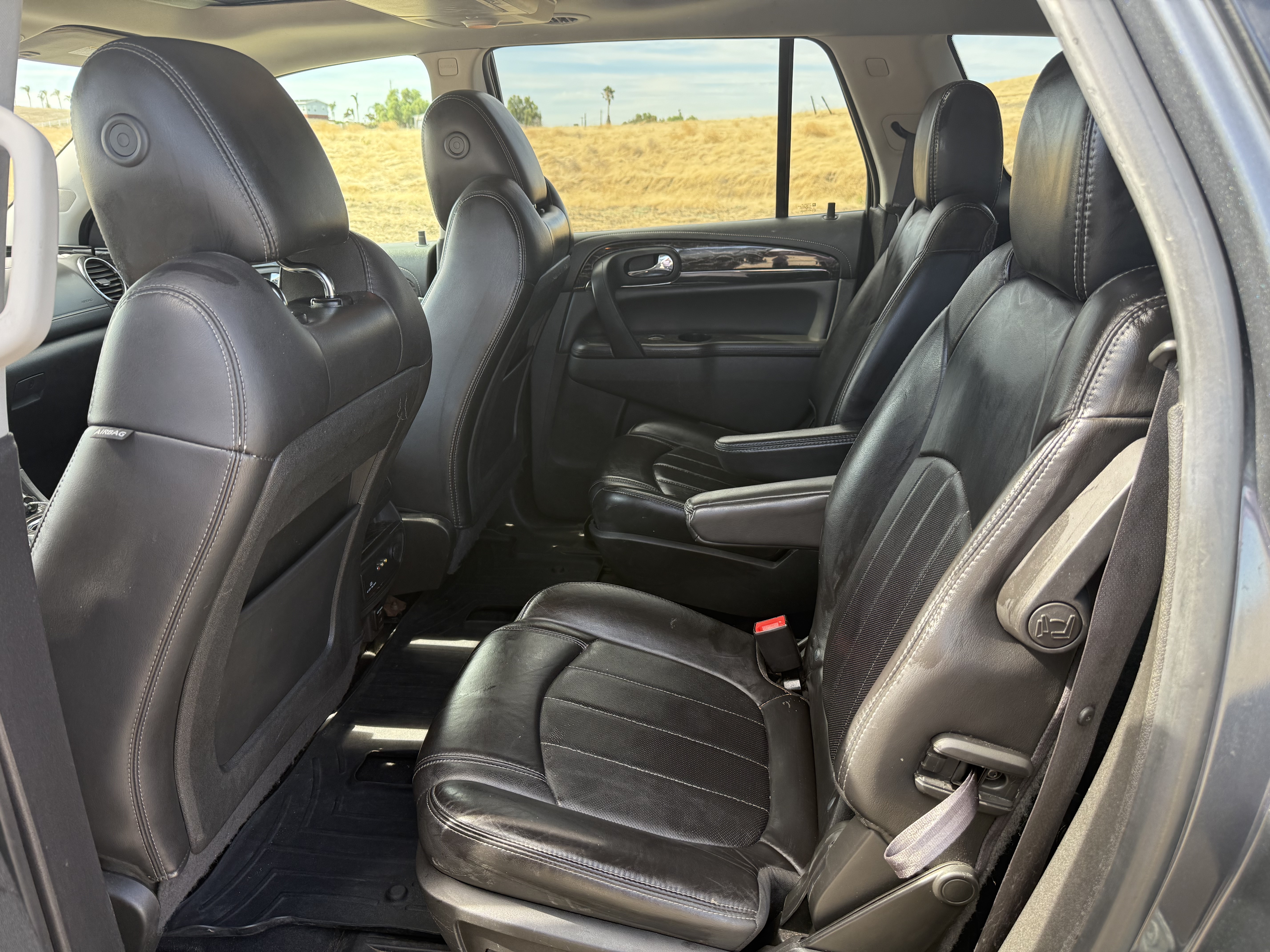 Used 2014 Buick Enclave Leather FWD image 10
