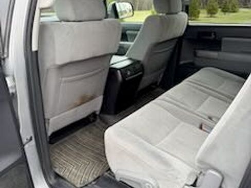 Used 2016 Toyota Sequoia SR5 image 18