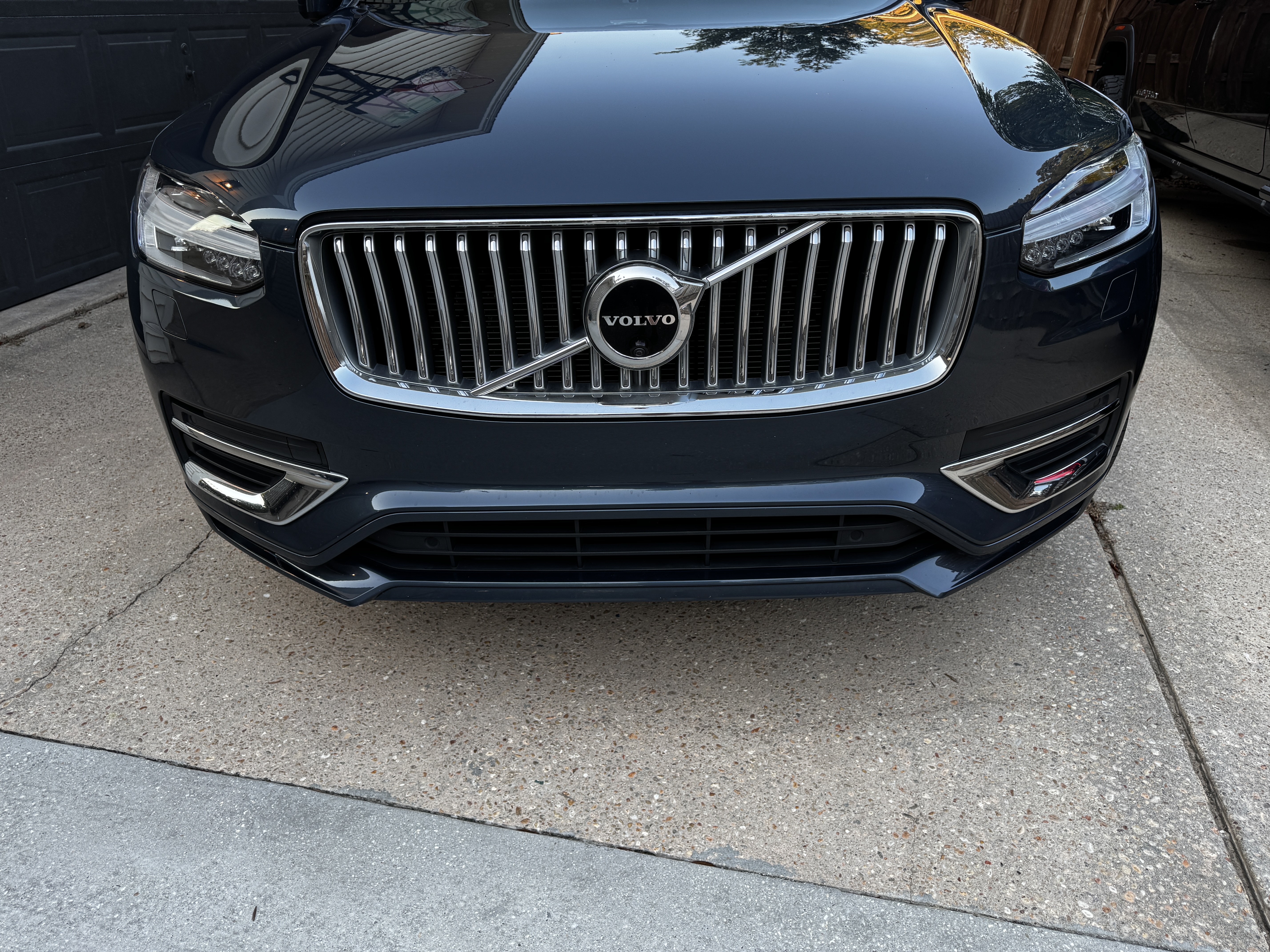 Used 2023 Volvo XC90 B6 Ultimate w/ Lounge Package AWD/4WD image 4