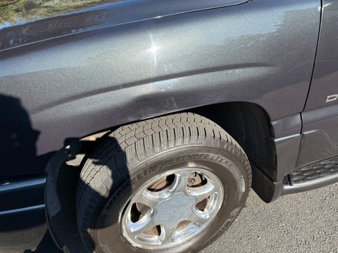 Used 2003 GMC Yukon XL Denali image 6