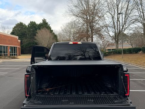 Used 2018 Ford F250 XLT image 15