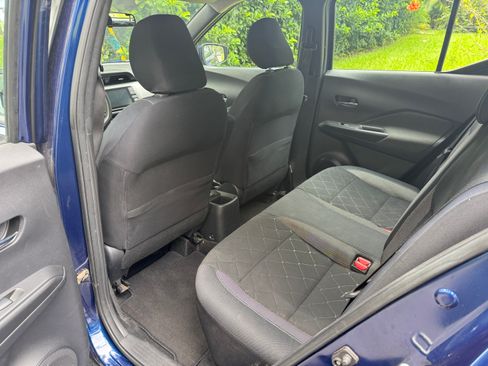 Used 2018 Nissan Kicks SV FWD image 15