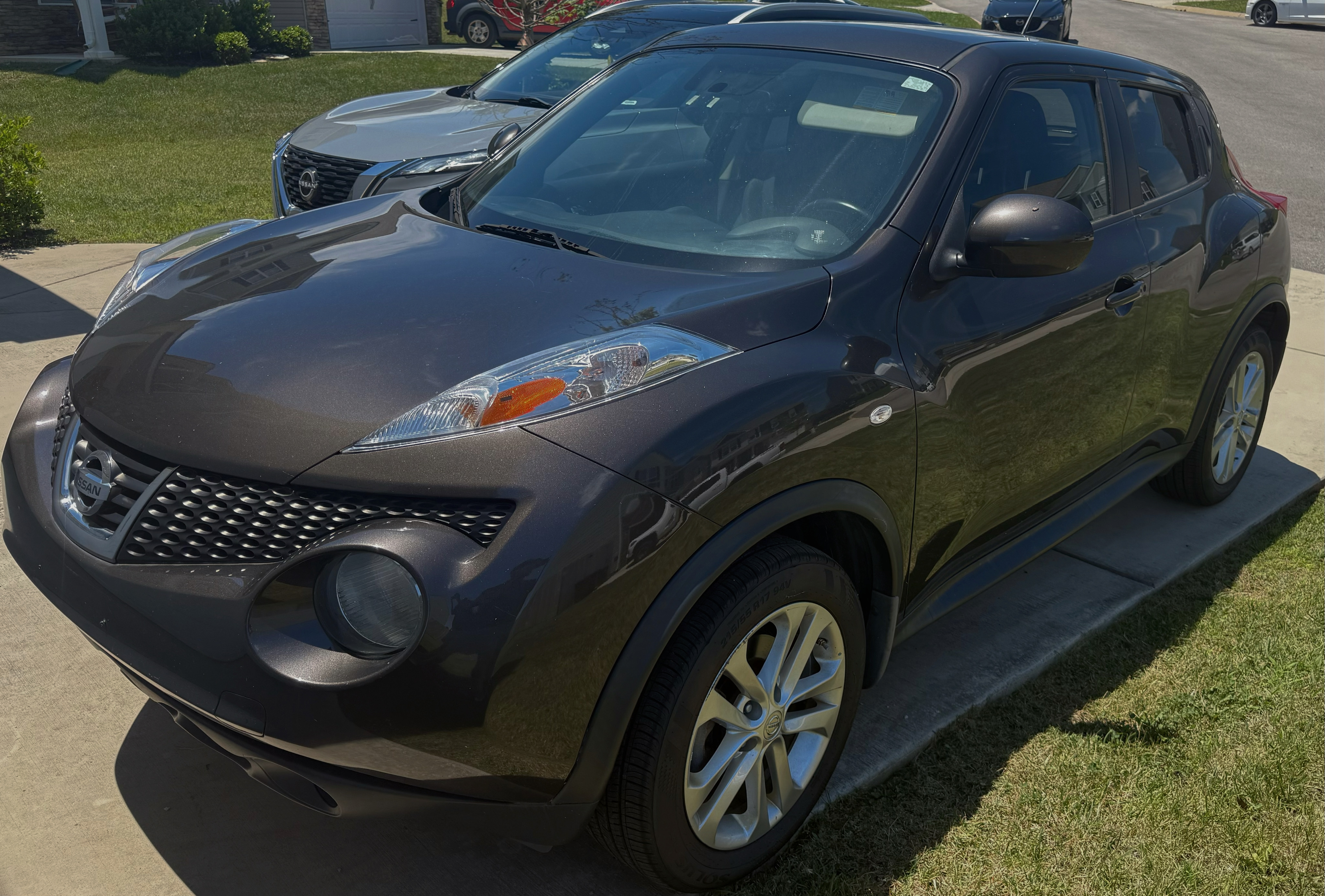Used 2012 Nissan Juke SV AWD/4WD image 4