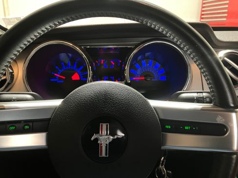 Used 2006 Ford Mustang GT Premium image 12