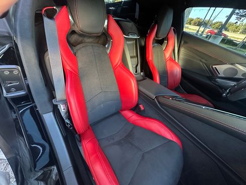 Used 2023 Chevrolet Corvette Z06 w/ Z07 Performance Package image 6