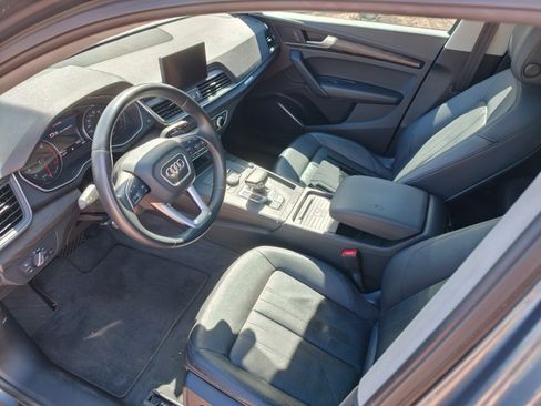 Used 2020 Audi Q5 2.0T Premium w/ Convenience Package image 5