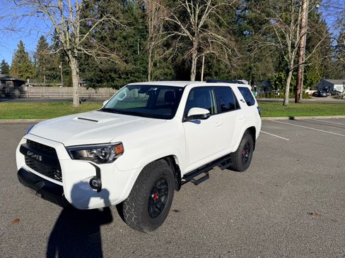 Used 2023 Toyota 4Runner TRD Off-Road Premium image 6