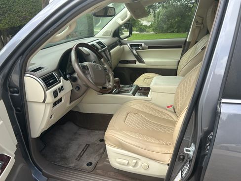 Used 2015 Lexus GX 460 w/ Premium Package AWD/4WD image 6