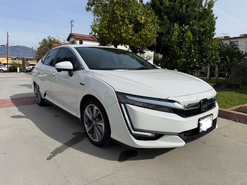 Used 2019 Honda Clarity Sedan 4D image 1