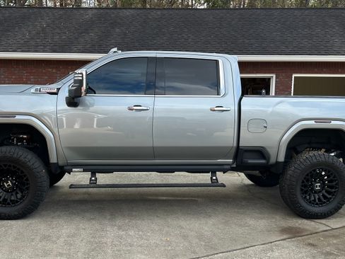 Used 2024 GMC Sierra 2500 Denali w/ Denali Reserve Package image 4