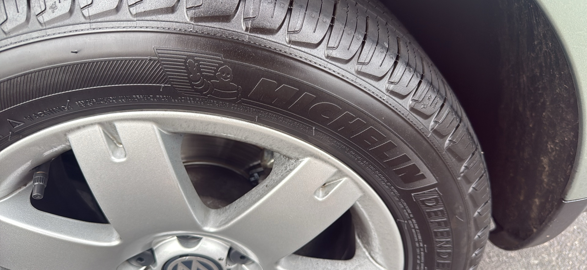 Used 2003 Volkswagen Passat GLX FWD image 5