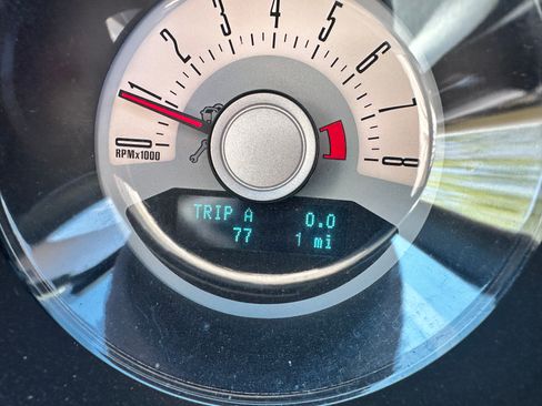 Used 2012 Ford Mustang GT Premium image 12