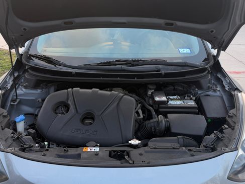 Used 2014 Hyundai Elantra GT image 11