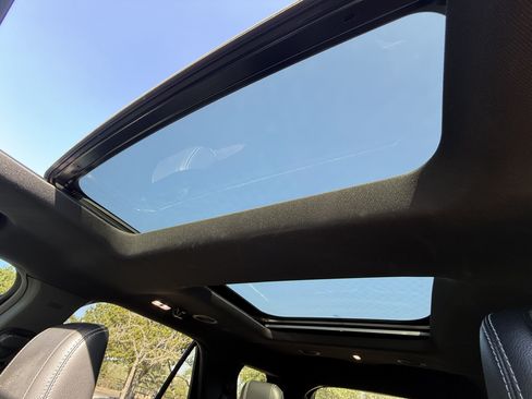 Used 2018 Ford Explorer Limited image 21