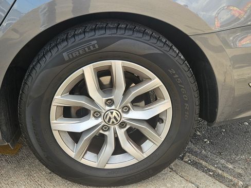 Used 2016 Volkswagen Passat 1.8T R-Line image 5