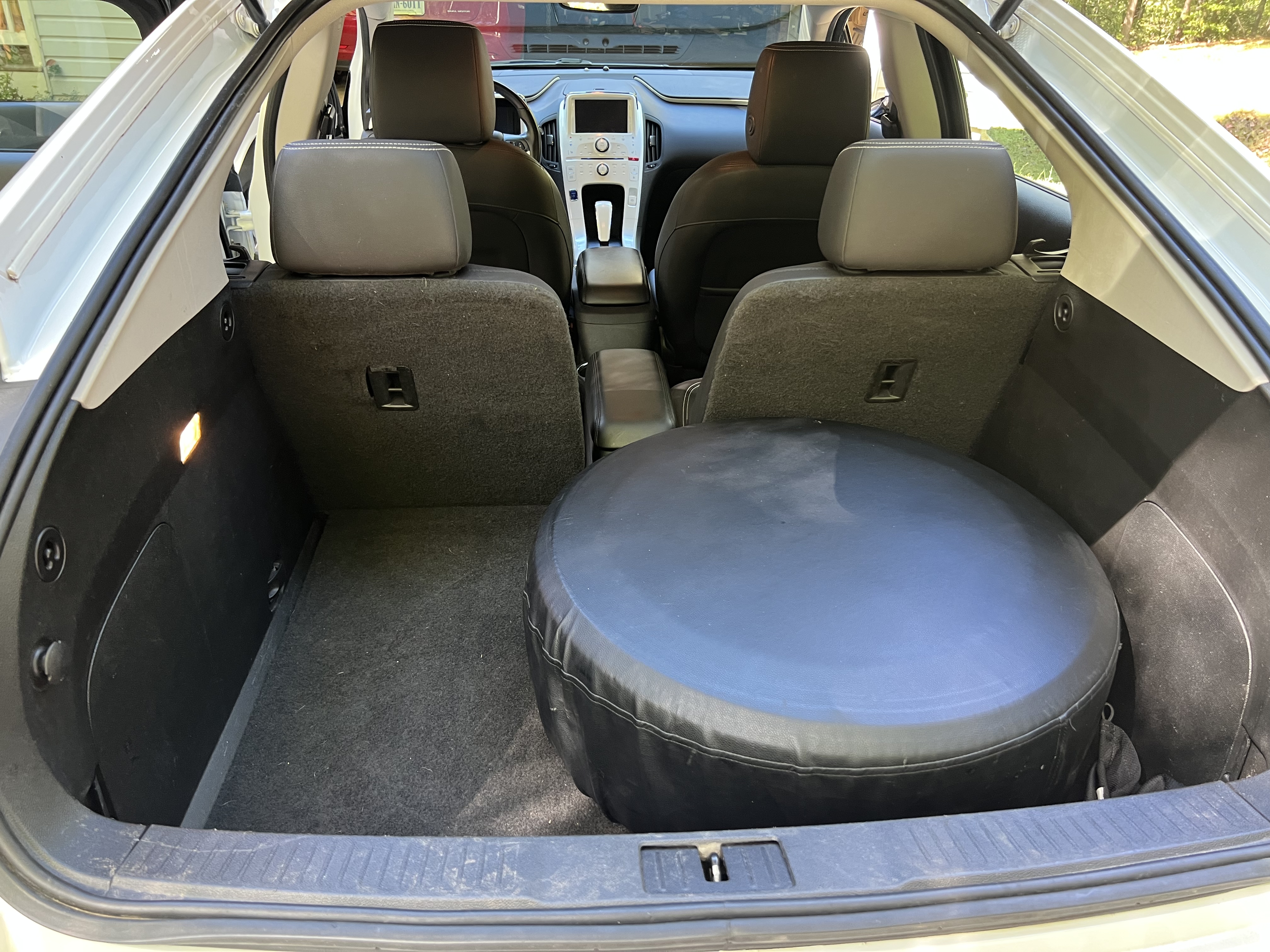 Used 2013 Chevrolet Volt Premium w/ Premium Trim Package FWD image 4