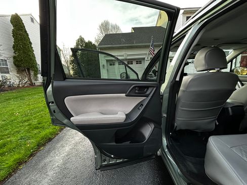 Used 2015 Subaru Forester 2.5i Premium w/ Popular Package #2 image 8