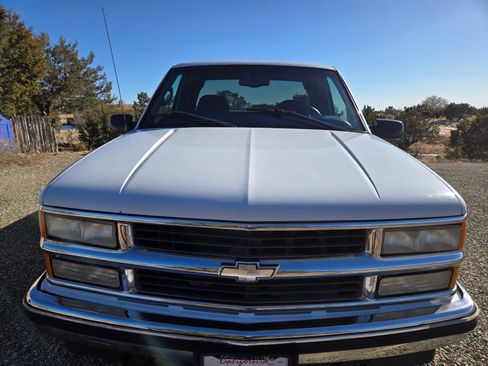 Used 1998 Chevrolet Silverado 2500 4x4 Extended Cab w/ Preferred Equipment Group 2 image 4