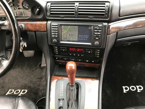 Used 2000 BMW 750iL image 6